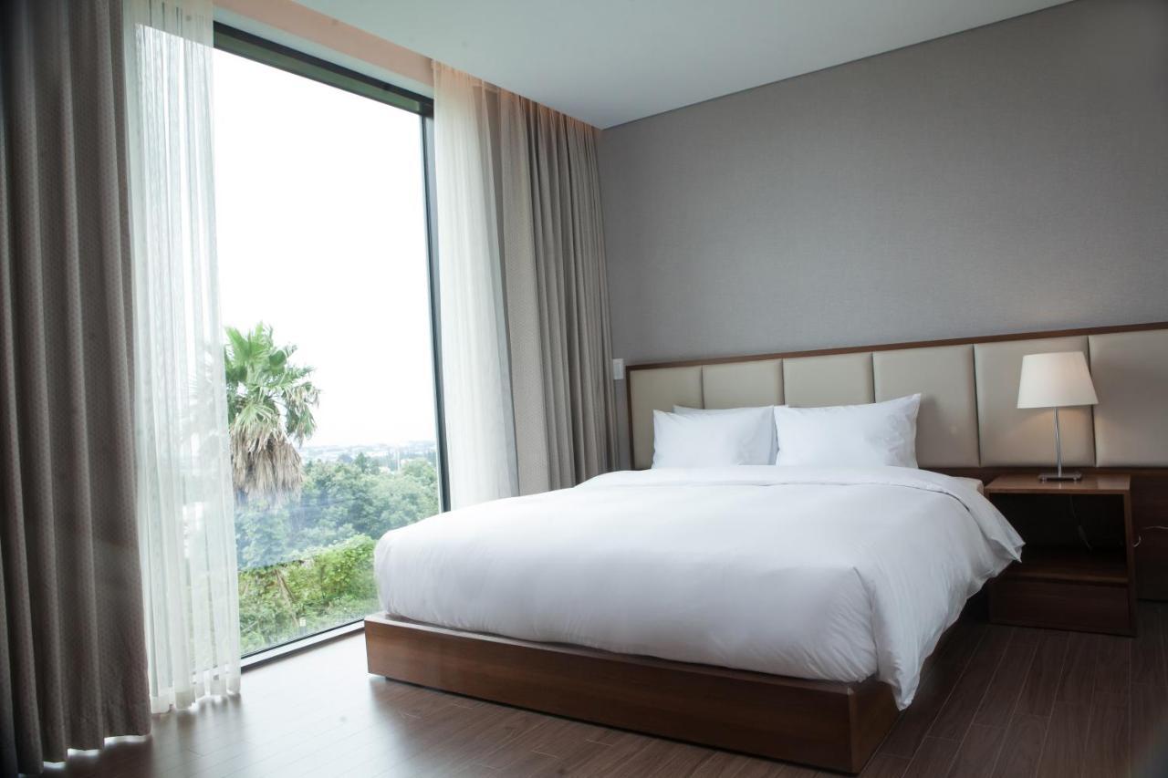 Velum Resort Seogwipo Bagian luar foto