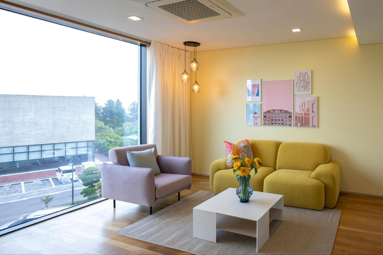 Velum Resort Seogwipo Bagian luar foto