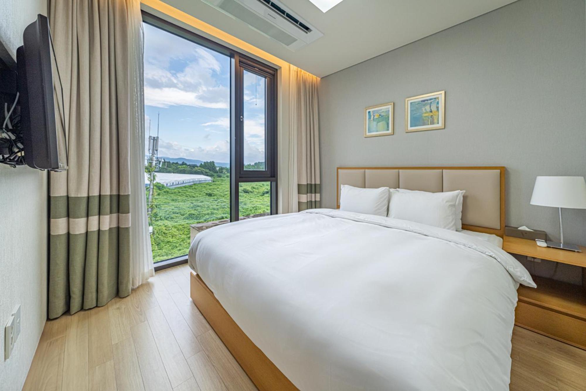 Velum Resort Seogwipo Bagian luar foto