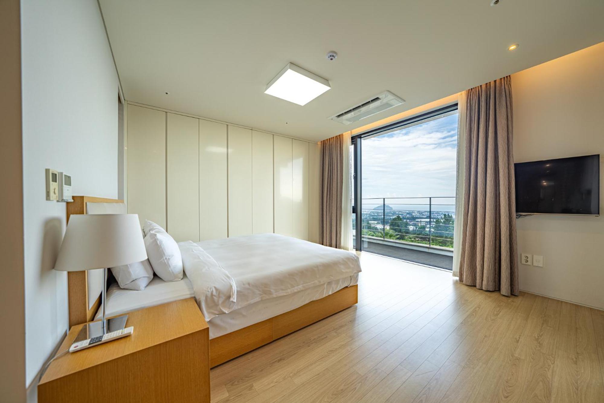 Velum Resort Seogwipo Bagian luar foto