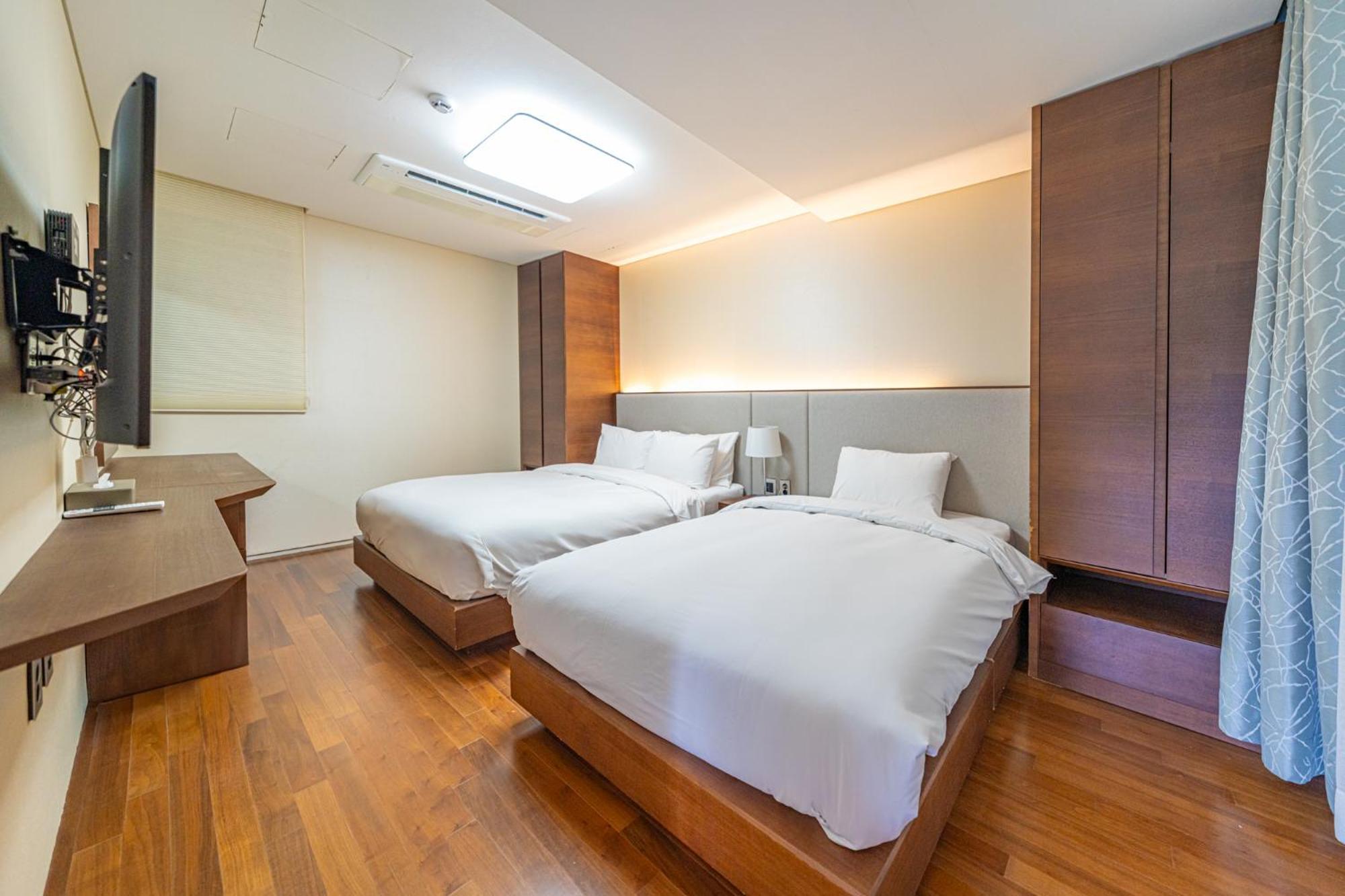 Velum Resort Seogwipo Bagian luar foto