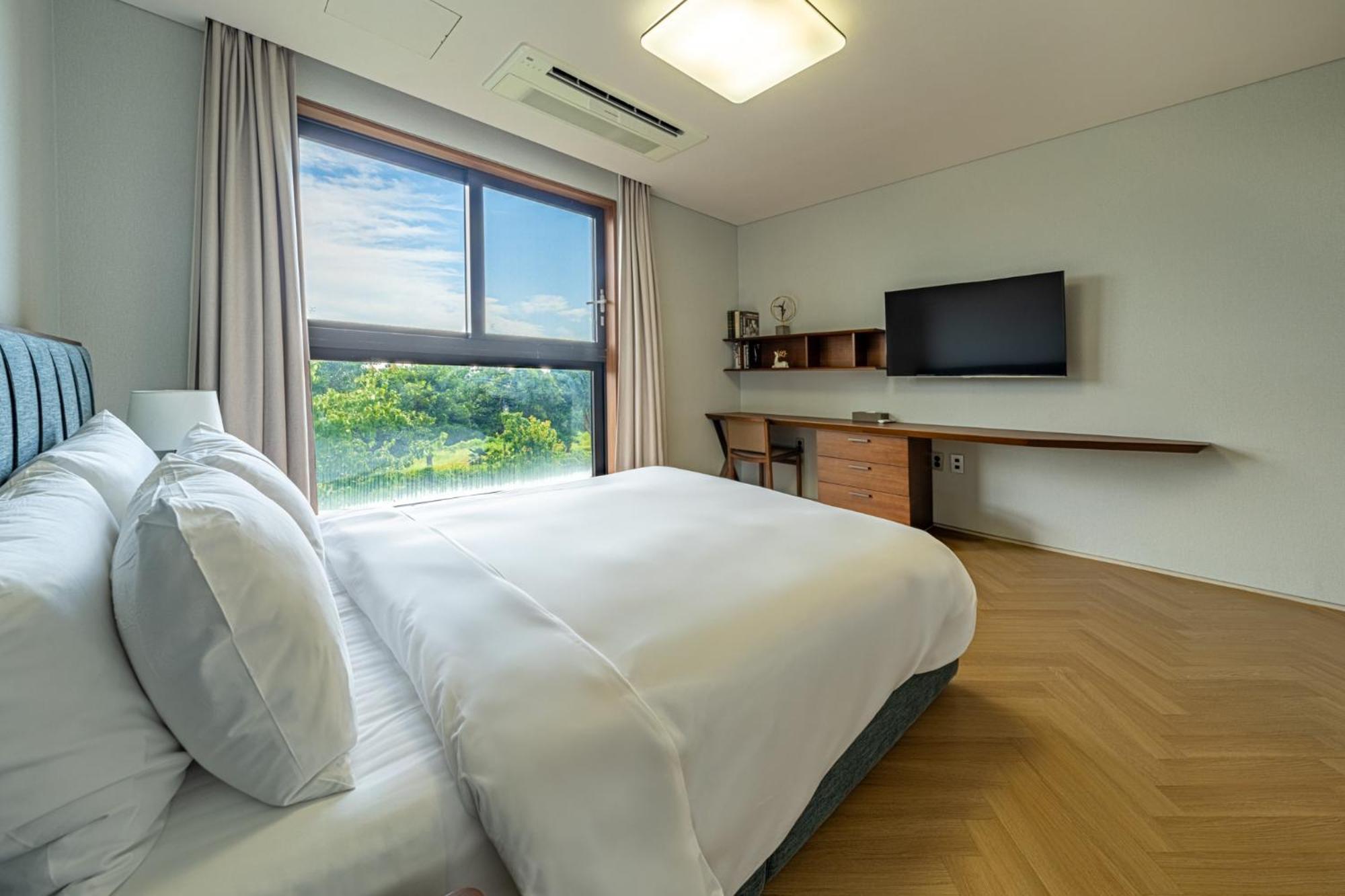 Velum Resort Seogwipo Bagian luar foto